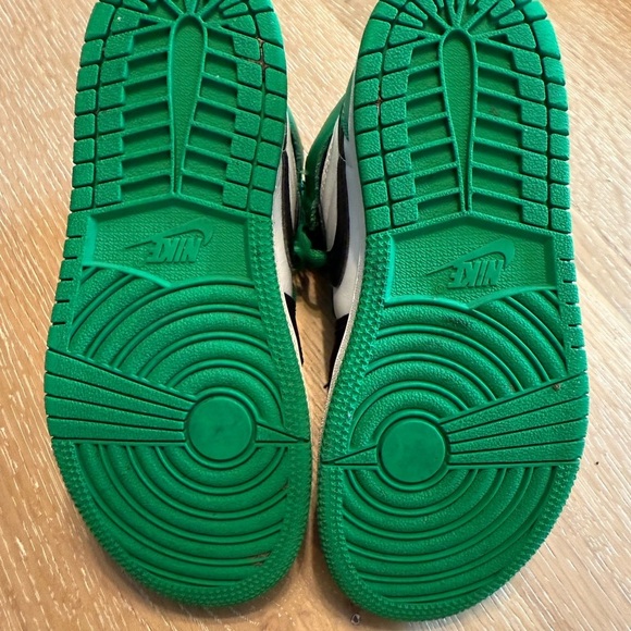 Nike Kids Black and Green Jordans - Picture 3 of 5